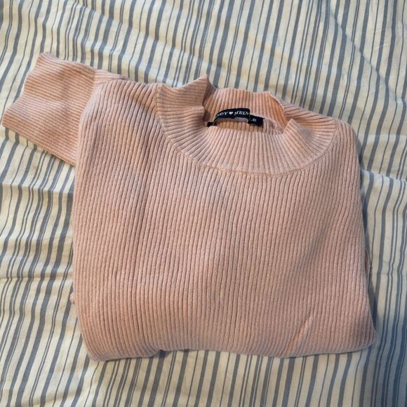 Brandy Melville Cropped Ribbed Sweater - Pastel Pink - Picture 1 of 4